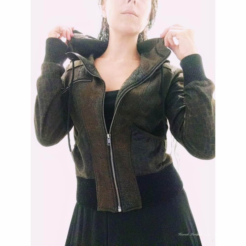 Patterned Hoodie Jacket With Pockets - image 4